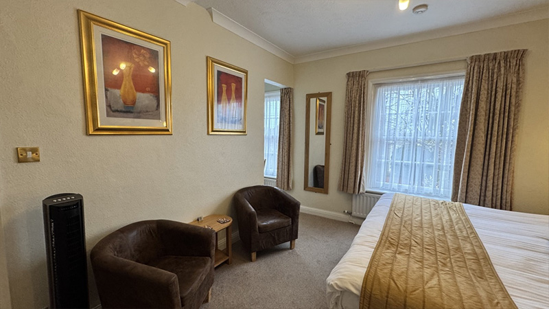 Double or Twin-Ensuite-Room 1